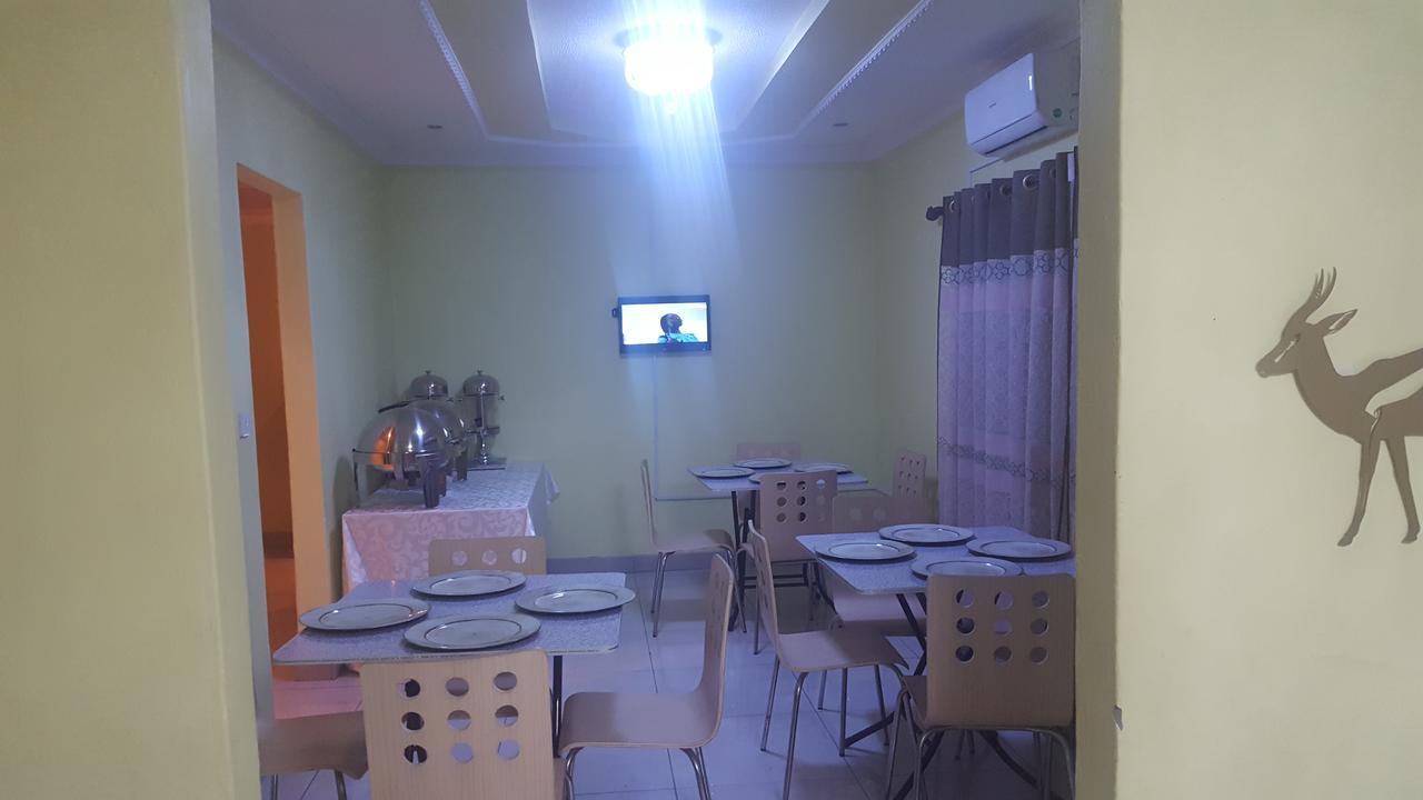 Mathlyn Guest House フランシスタウン エクステリア 写真