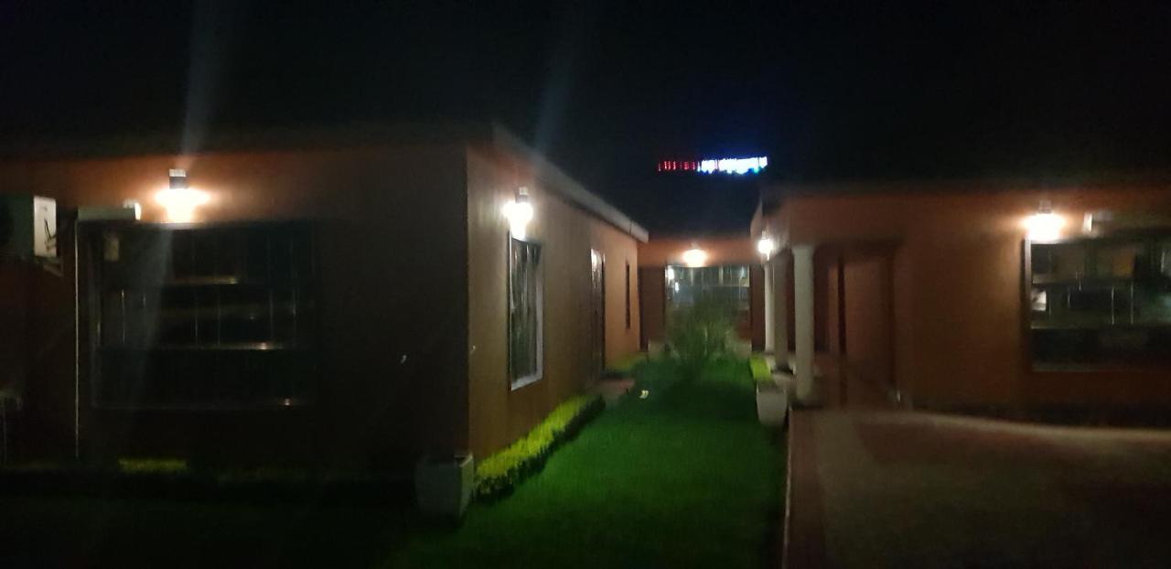 Mathlyn Guest House フランシスタウン エクステリア 写真